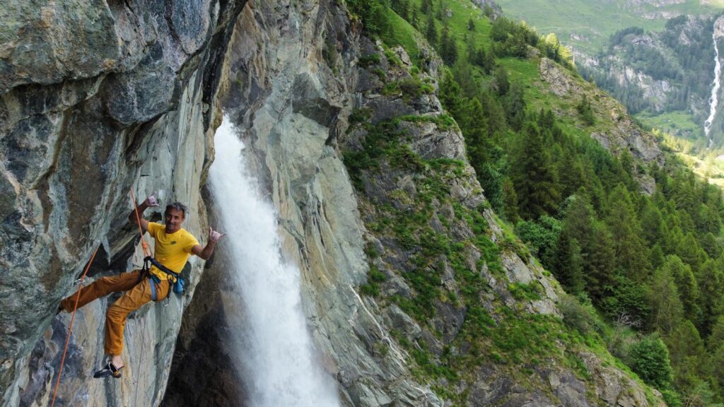 Arrampicata-18-1024x576 Falesia della Cascata