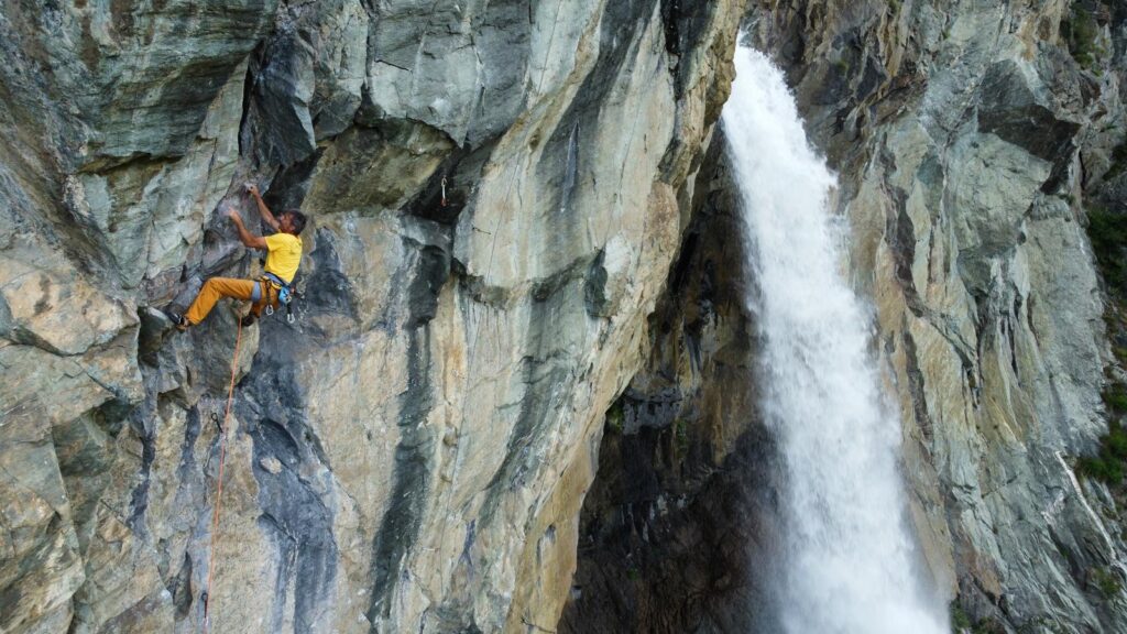 Arrampicata-19-1024x576 Falesia della Cascata